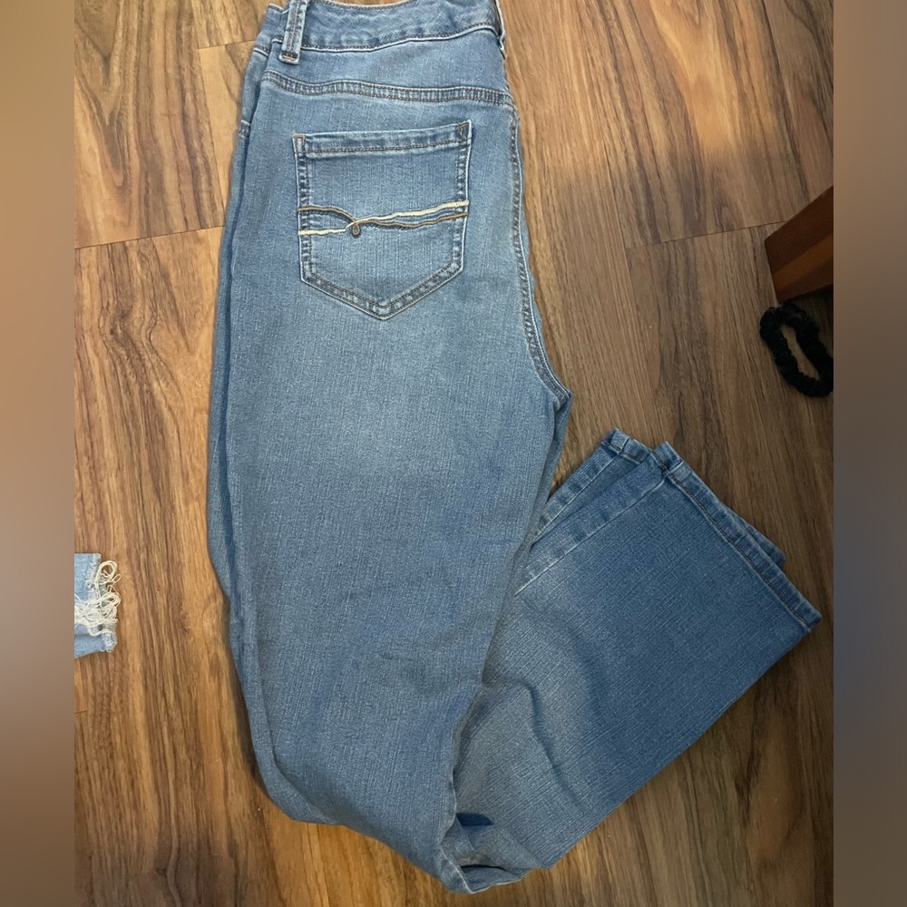 Gloria Vanderbilt straight leg Jean!